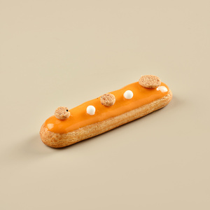 Eclair "Mango-Passionfruit"