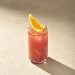 Qulupnay-apelsinli limonad