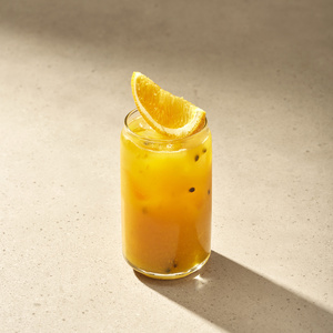 Mango-marakuyali limonad