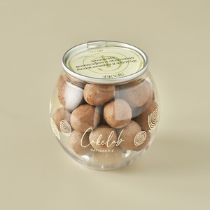 Dragee "Hazelnuts in milk chocolate with wafer crumbs"