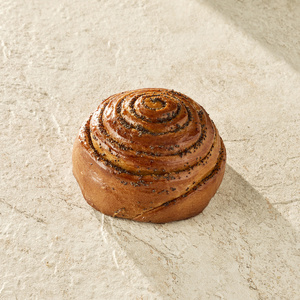 Bun with Poppy Seeds