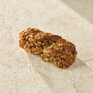 Bun with Nuts