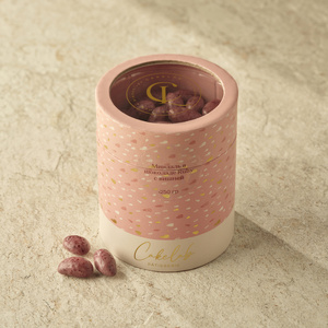 Olcha va Ruby shokoladli bodomlar