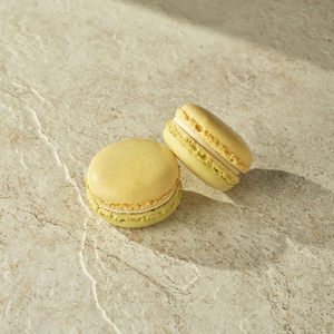 Макаронс "Пино колада"